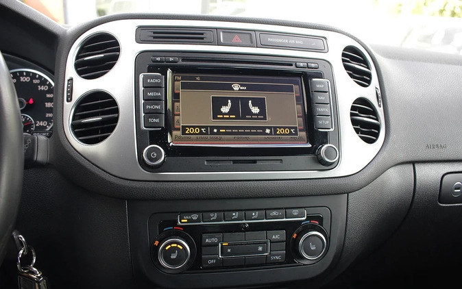 Volkswagen Tiguan cena 58700 przebieg: 125586, rok produkcji 2014 z Gniezno małe 466